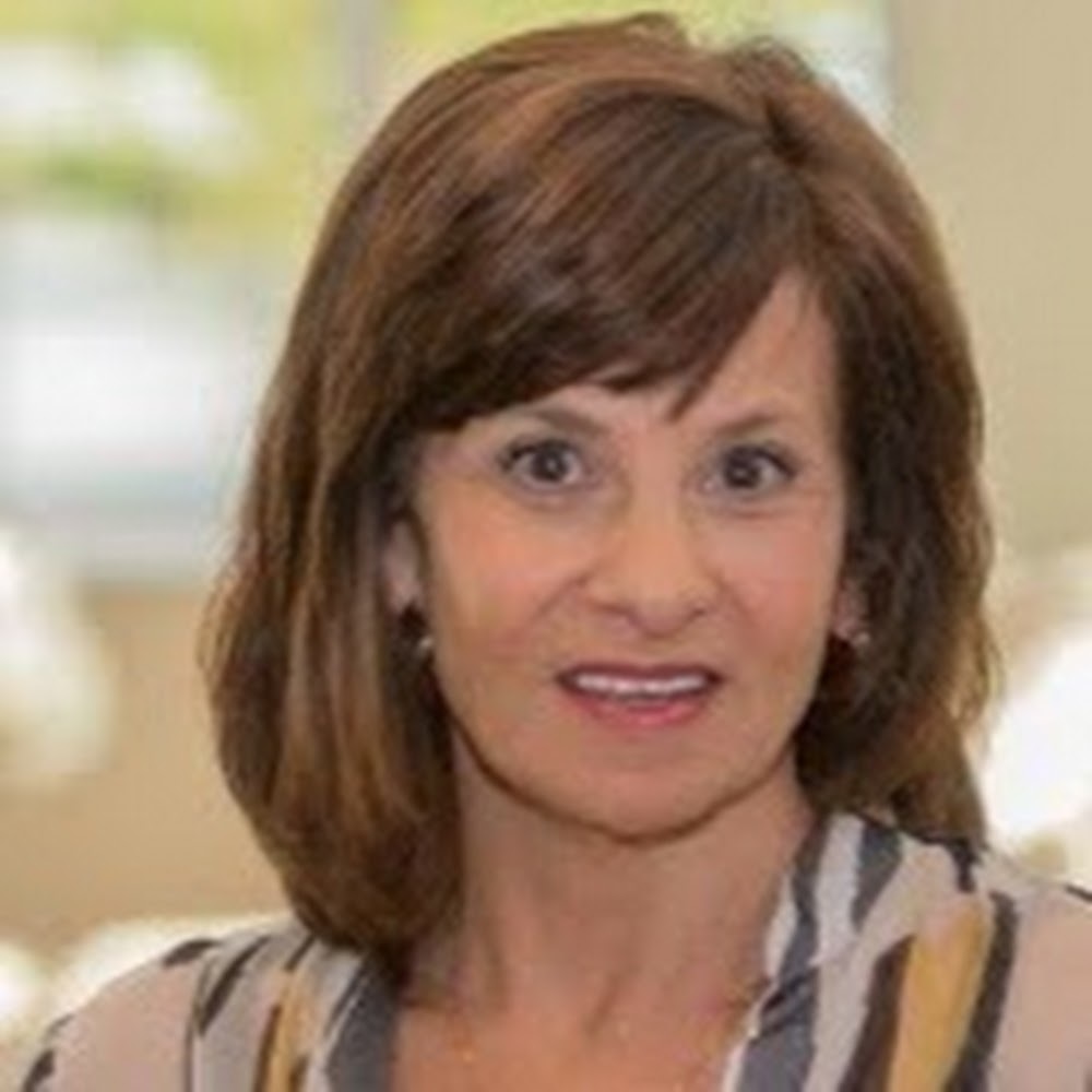Meet your Posher, Mindy r.